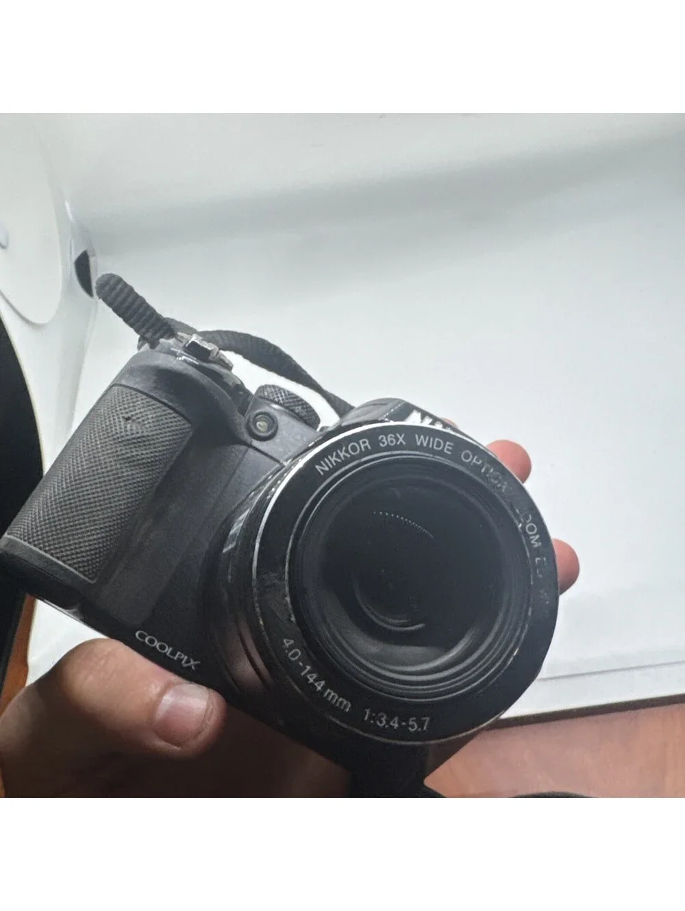 Nikon comes battery